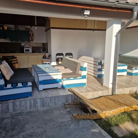 Pensionat Casa Tache 3*